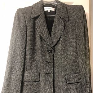 new with tags Jones New York pantsuit sz 12 black